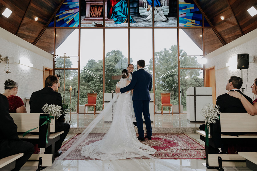 CERIMONIA DE CASAMENTO CATOLICA REALIZADA NO RECANTO PASCAL EM MARINGA NO PARANA E FOTOGRAFADO POR LUCAS DREHER E ALINE DREHER