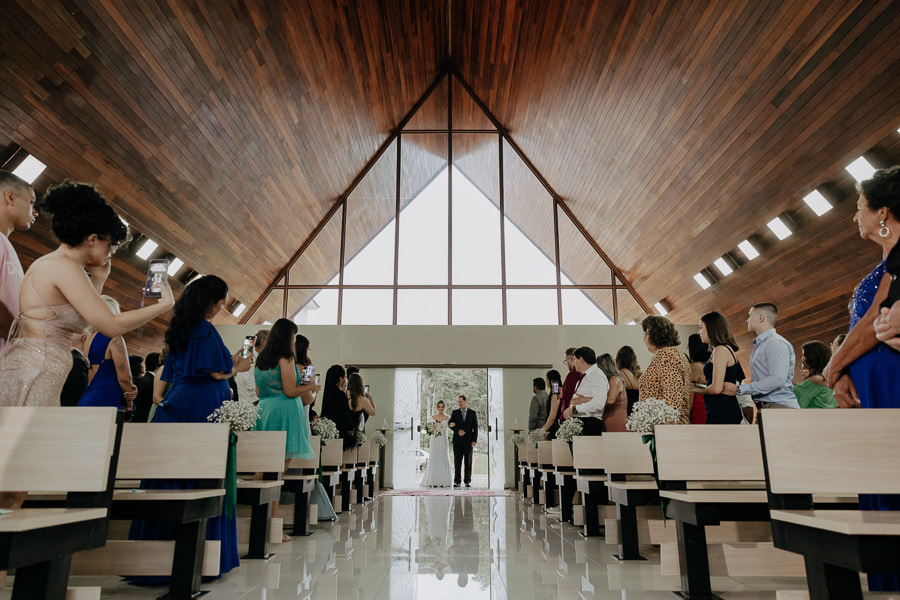 CERIMONIA DE CASAMENTO CATOLICA REALIZADA NO RECANTO PASCAL EM MARINGA NO PARANA E FOTOGRAFADO POR LUCAS DREHER E ALINE DREHER