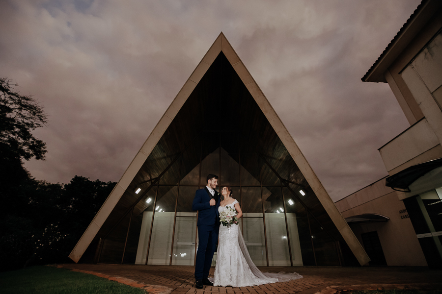 CERIMONIA DE CASAMENTO CATOLICA REALIZADA NO RECANTO PASCAL EM MARINGA NO PARANA E FOTOGRAFADO POR LUCAS DREHER E ALINE DREHER