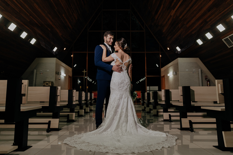 CERIMONIA DE CASAMENTO CATOLICA REALIZADA NO RECANTO PASCAL EM MARINGA NO PARANA E FOTOGRAFADO POR LUCAS DREHER E ALINE DREHER