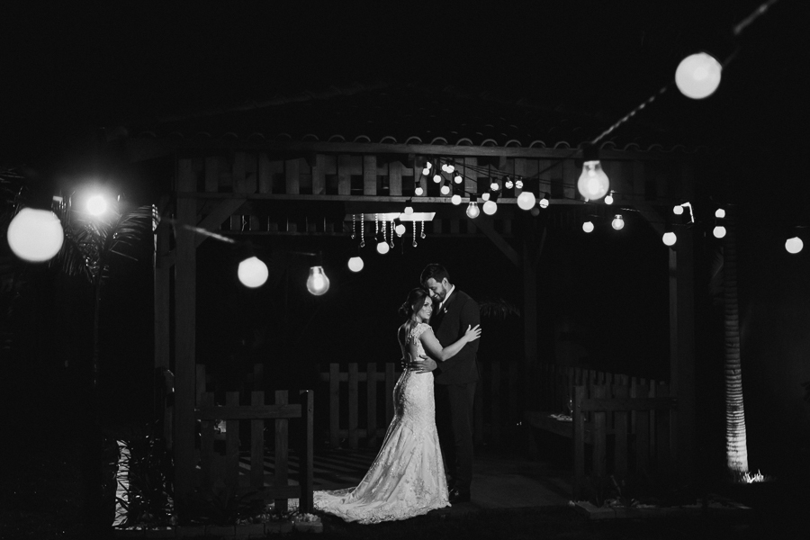 CERIMONIA DE CASAMENTO CATOLICA REALIZADA NO RECANTO PASCAL EM MARINGA NO PARANA E FOTOGRAFADO POR LUCAS DREHER E ALINE DREHER