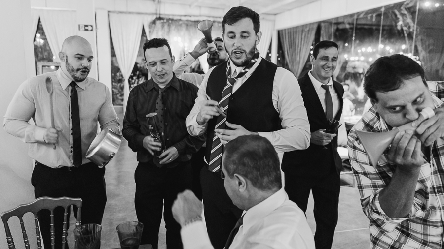 RECEPÇÃO DE CASAMENTO REALIZADO NO SALAO DO MANANCIAL VALE AZUL EM SARANDI NO PARANA