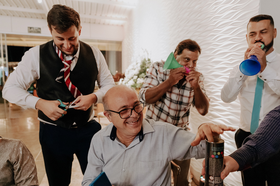 RECEPÇÃO DE CASAMENTO REALIZADO NO SALAO DO MANANCIAL VALE AZUL EM SARANDI NO PARANA