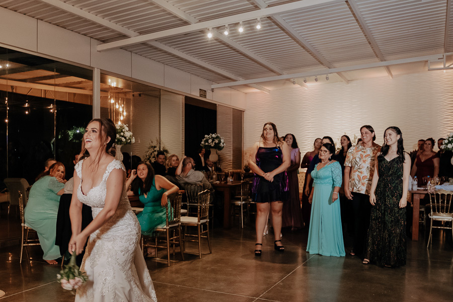 RECEPÇÃO DE CASAMENTO REALIZADO NO SALAO DO MANANCIAL VALE AZUL EM SARANDI NO PARANA