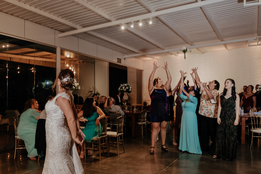 RECEPÇÃO DE CASAMENTO REALIZADO NO SALAO DO MANANCIAL VALE AZUL EM SARANDI NO PARANA