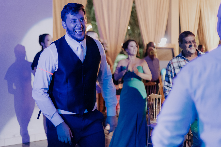 RECEPÇÃO DE CASAMENTO REALIZADO NO SALAO DO MANANCIAL VALE AZUL EM SARANDI NO PARANA