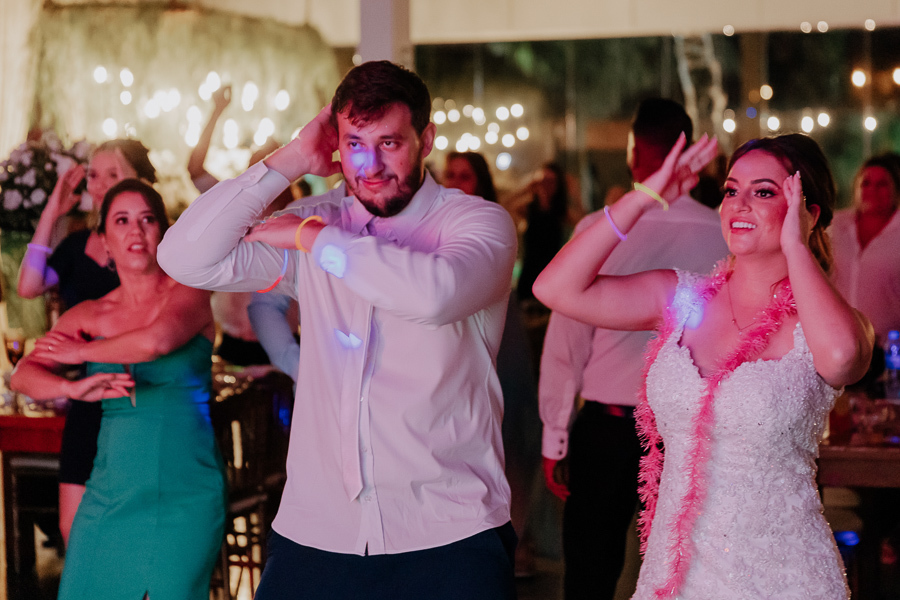 RECEPÇÃO DE CASAMENTO REALIZADO NO SALAO DO MANANCIAL VALE AZUL EM SARANDI NO PARANA