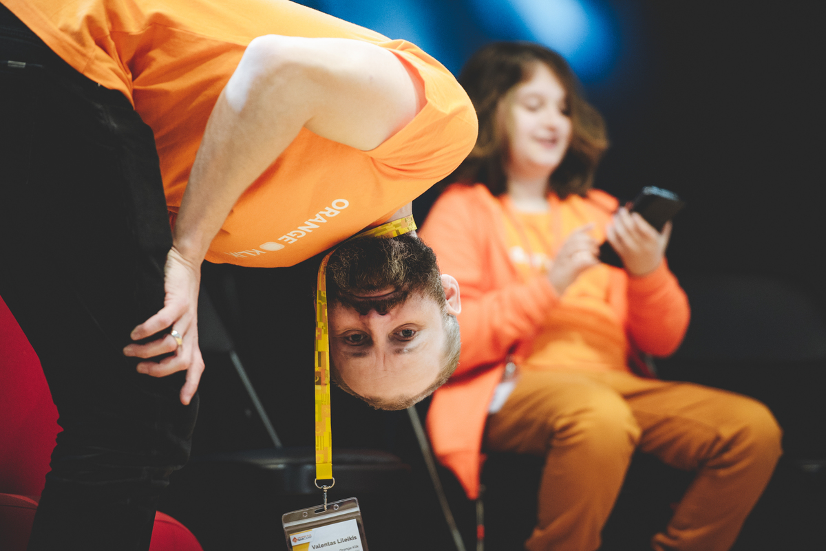 Team Building  Eventos Corporativos Suspenso