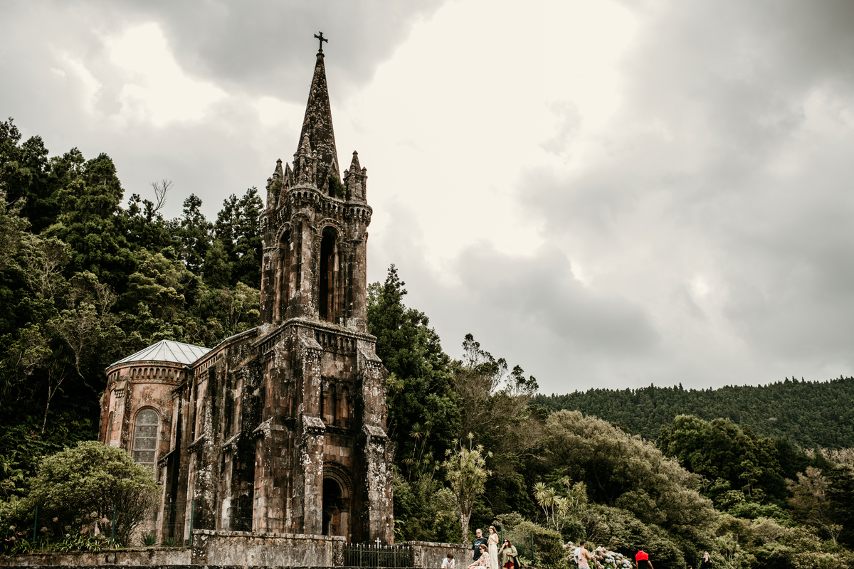 Destination wedding in Azores