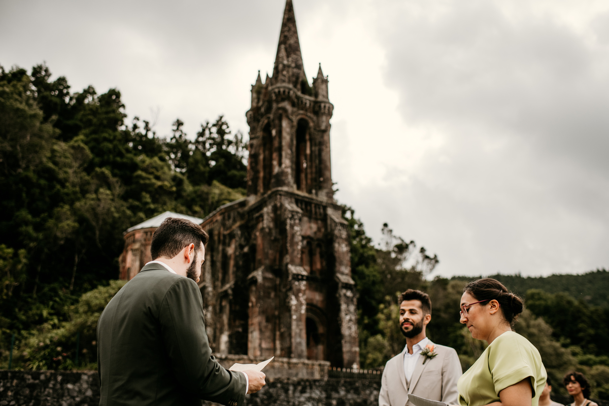 Destination wedding in Azores