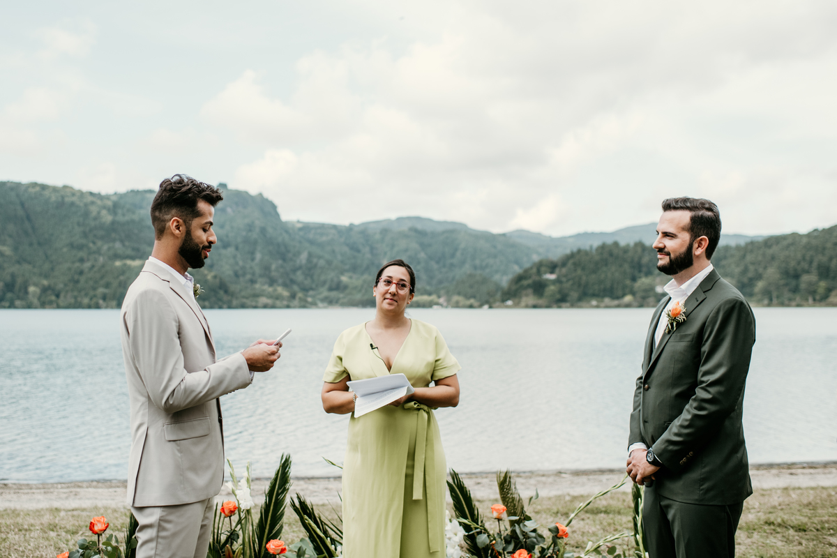 Destination wedding in Azores