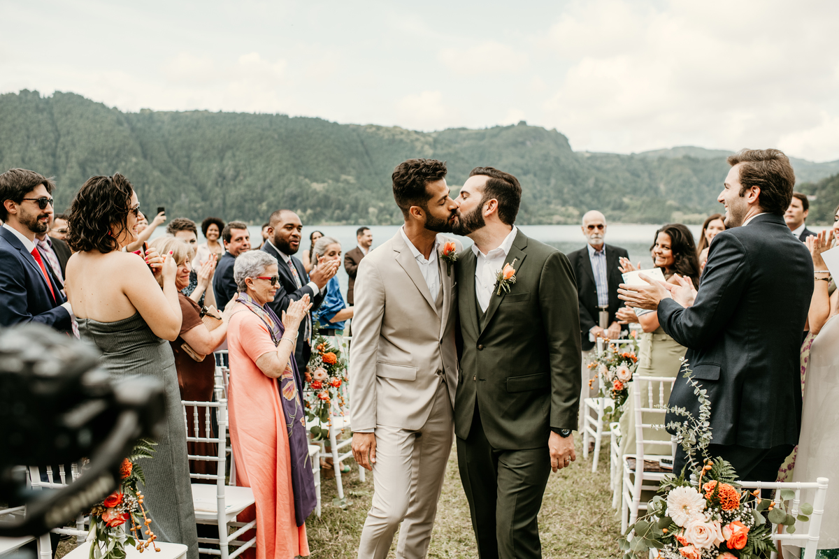 Destination wedding in Azores