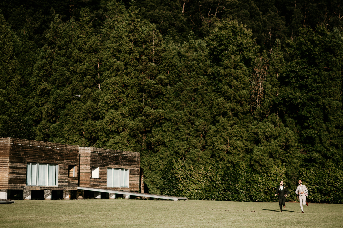 Destination wedding in Azores