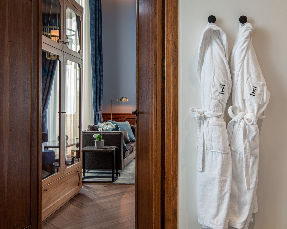 pormenor de quarto de hotel de luxo
