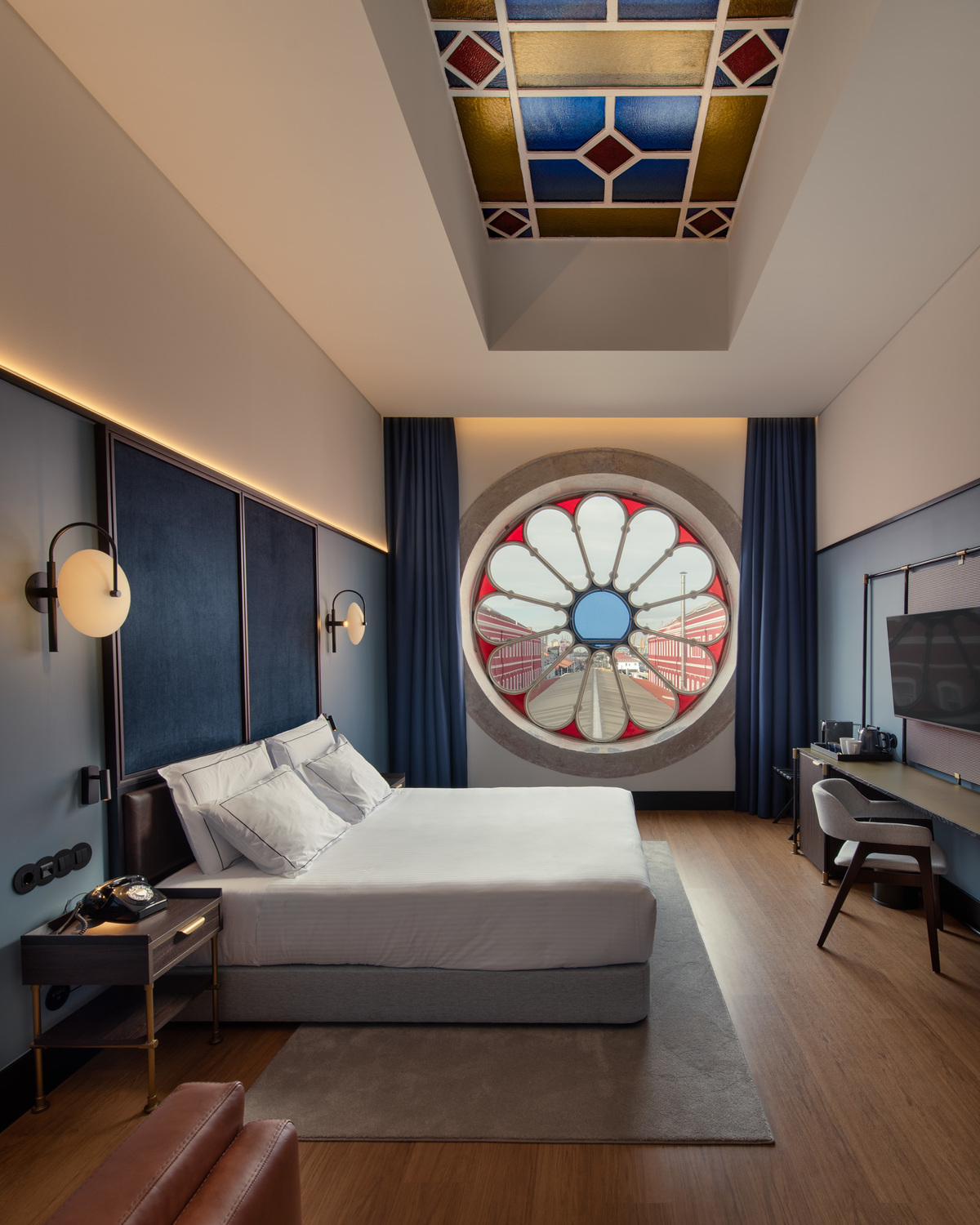 quarto hotel estação santa Apolonia