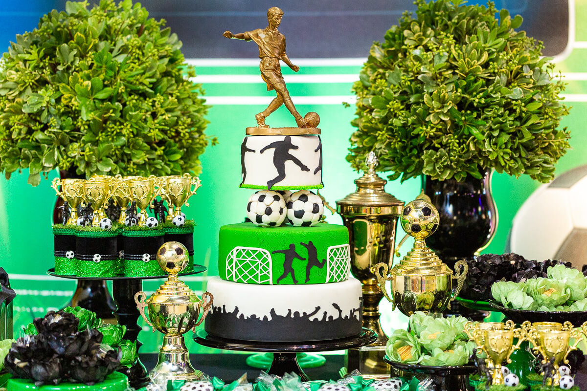 Decoração da Letícia Melgaço para a festa de 5 anos do Réver Jr. na Casa Fanstástica Festas (BH), feito pela fotógrafa Fabiana Bomfim