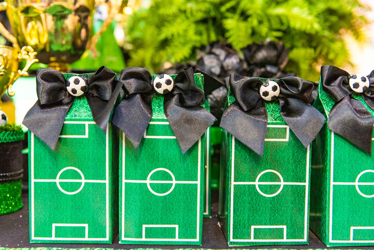 Decoração da Letícia Melgaço para a festa de 5 anos do Réver Jr. na Casa Fanstástica Festas (BH), feito pela fotógrafa Fabiana Bomfim