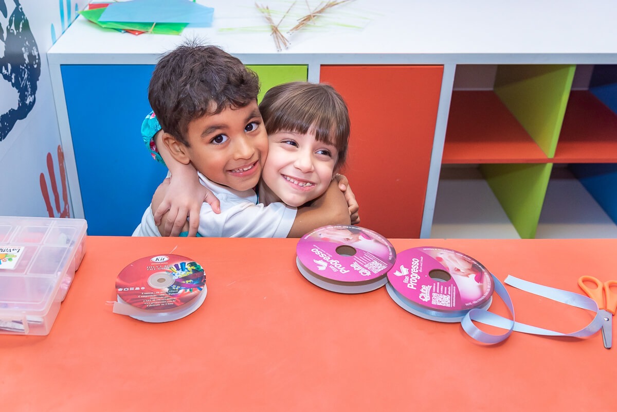 Enzo comemora os seus 5 anos com o tema Ben 10 no La Ville Kids e se diverte bastante, acompanhado pela fotógrafa Fabiana Bomfim.