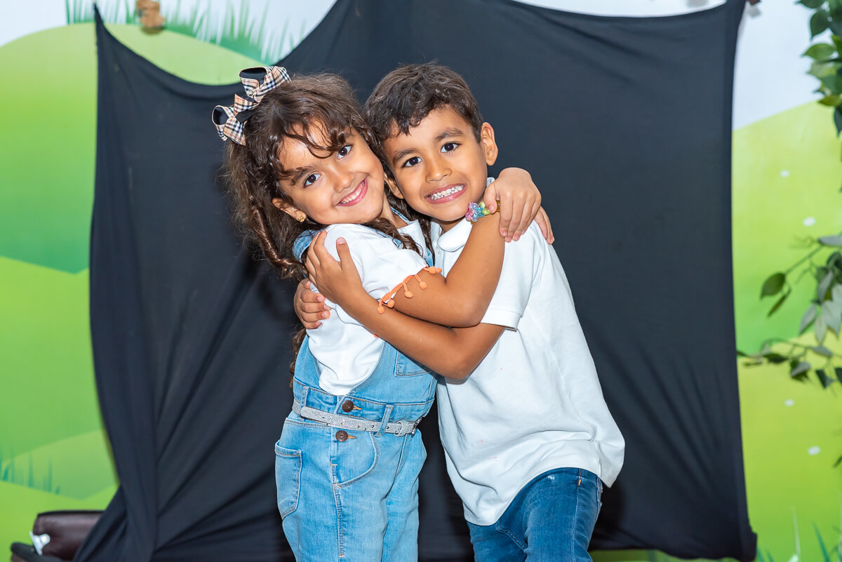 Enzo comemora os seus 5 anos com o tema Ben 10 no La Ville Kids e se diverte bastante, acompanhado pela fotógrafa Fabiana Bomfim.