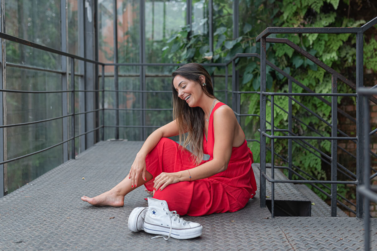 A atriz Paula Frascari em ensaio no Parque das Ruínas para a fotógrafa Fabiana Bomfim