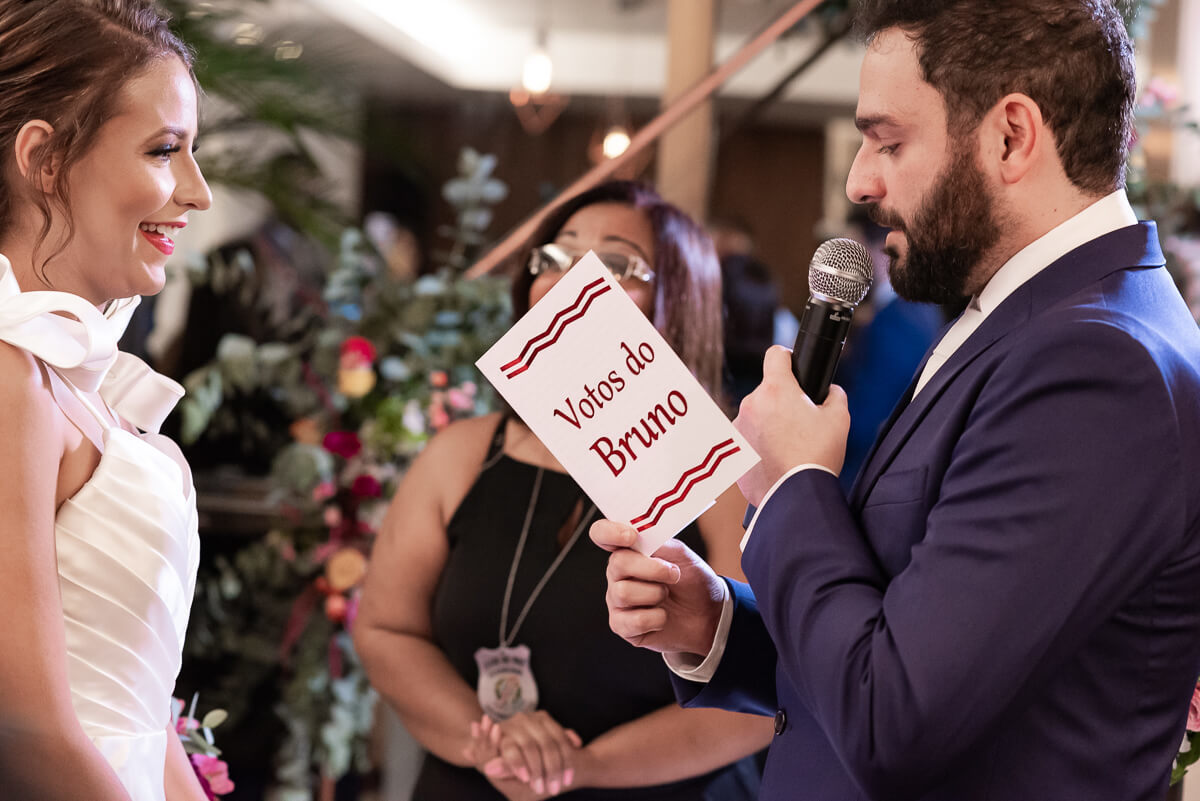 Casamento Nat e Bruno na Arena Copacabana Palace, realizado pela fotógrafa Fabiana Bomfim.