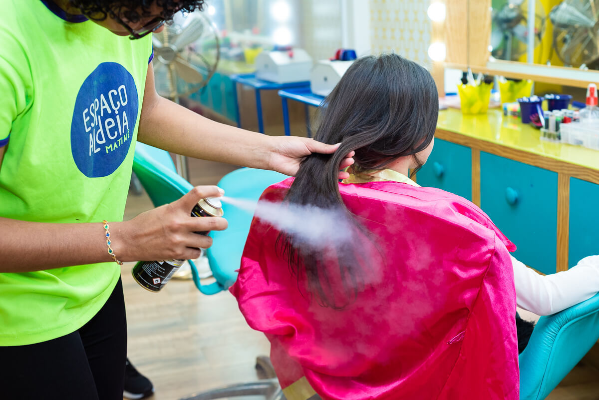 Recreação da equipe do Espaço Aldeia Matinê para a festa de 7 anos da Gabi, pela fotógrafa Fabiana Bomfim.