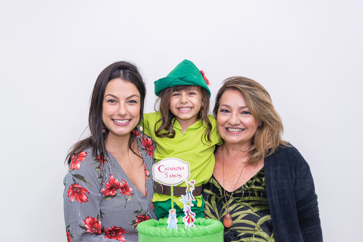 niversário da Catarina de 5 anos, com o tema Peter Pan, pela fotógrafa Fabiana Bomfim.