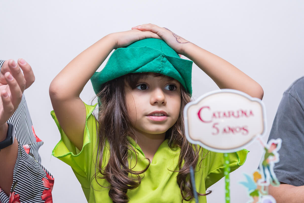 Aniversário da Catarina de 5 anos, com o tema Peter Pan, pela fotógrafa Fabiana Bomfim.