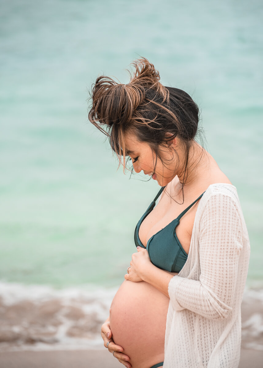 Ensaio do casal Silvinha e Luís à Silvinha e seu Benício na Praia da Ferradurinha, Búzios, pela fotógrafa Fabiana Bomfim.