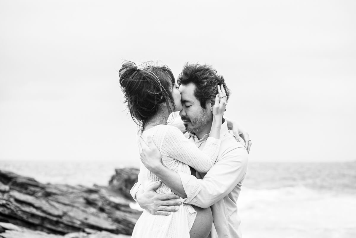 Renovação dos votos de 5 anos de casados pelo casal Silvinha e  na Praia da Ferradurinha, Búzios, pela fotógrafa Fabiana Bomfim.