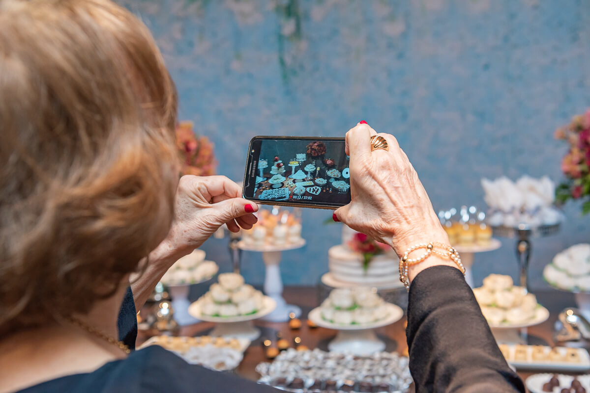 Decoração da Mi Nogueira festas, para o jantar de Bodas de Prata da Ana Lúcia e Marcelo, pela fotógrafa Fabiana Bomfim.