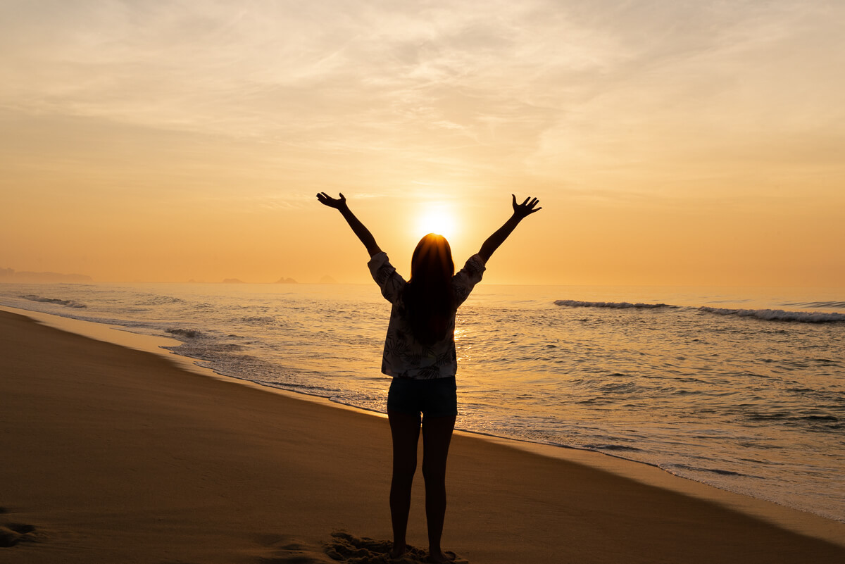 Ensaio de 15 anos da Ana Flávia, realizado na Praia da Reserva, Rio de Janeiro, pela fotógrafa Fabiana Bomfim.