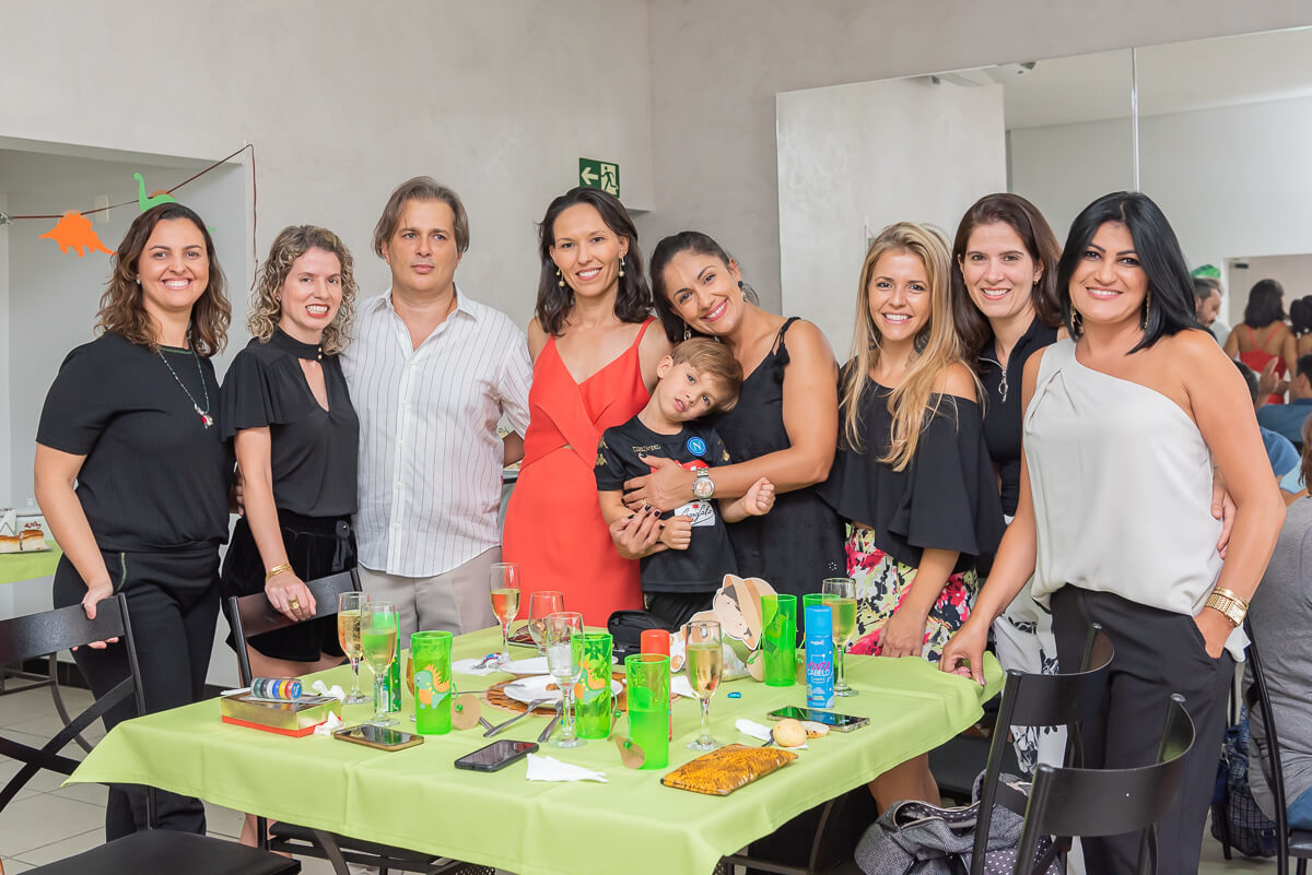 Aniversário de 6 anos do Francisco com o tema dinossauros, realizado em BH, pela fotógrafa Fabiana Bomfim.