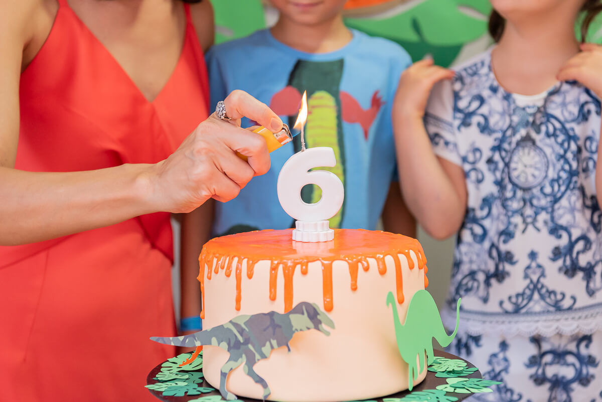 Aniversário de 6 anos do Francisco com o tema dinossauros, realizado em BH, pela fotógrafa Fabiana Bomfim.