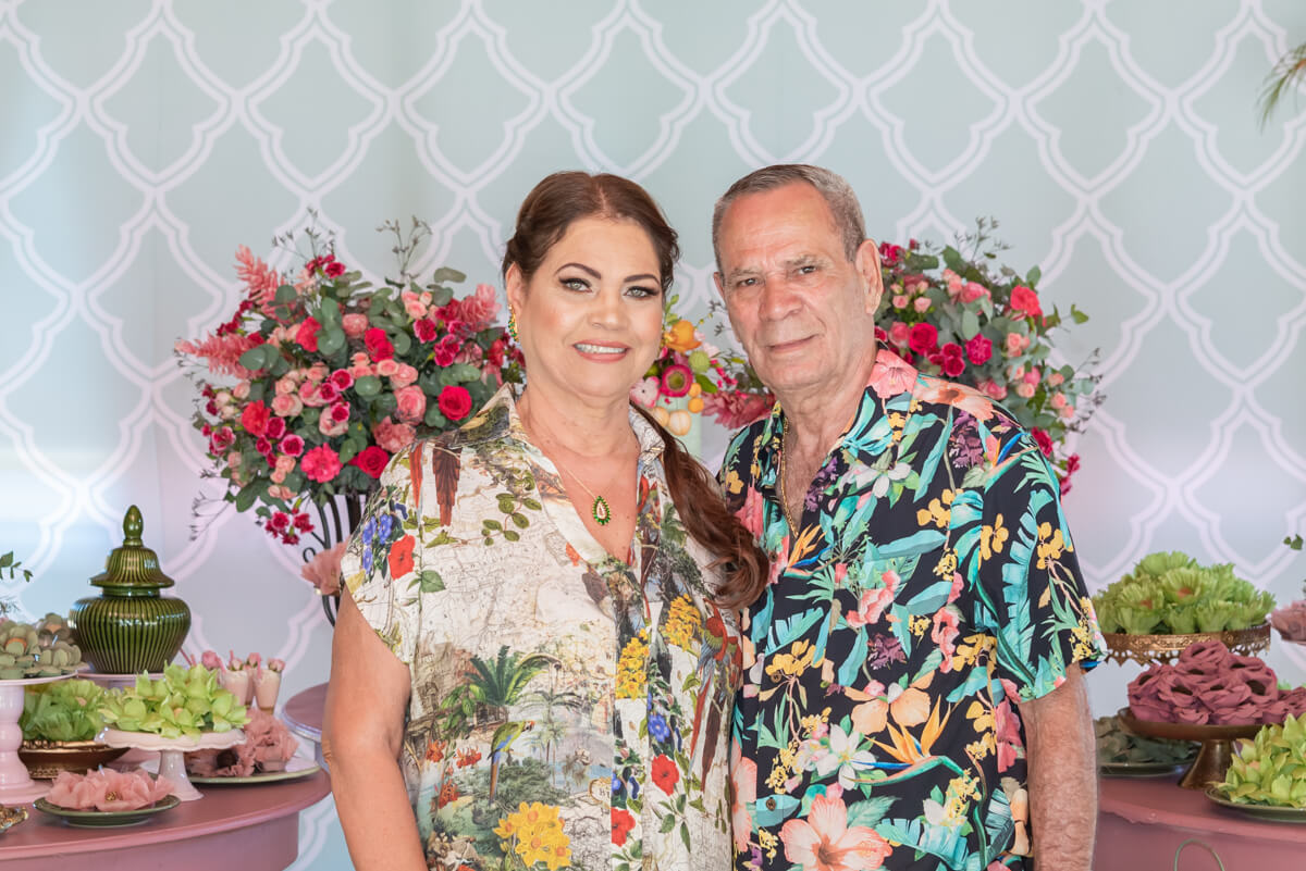 Mirian Duarte comemora os seus 60 anos com uma festa super animada para seus familiares e amigos no Lajedo, registrado pela fotógrafa Fabiana Bomfim.