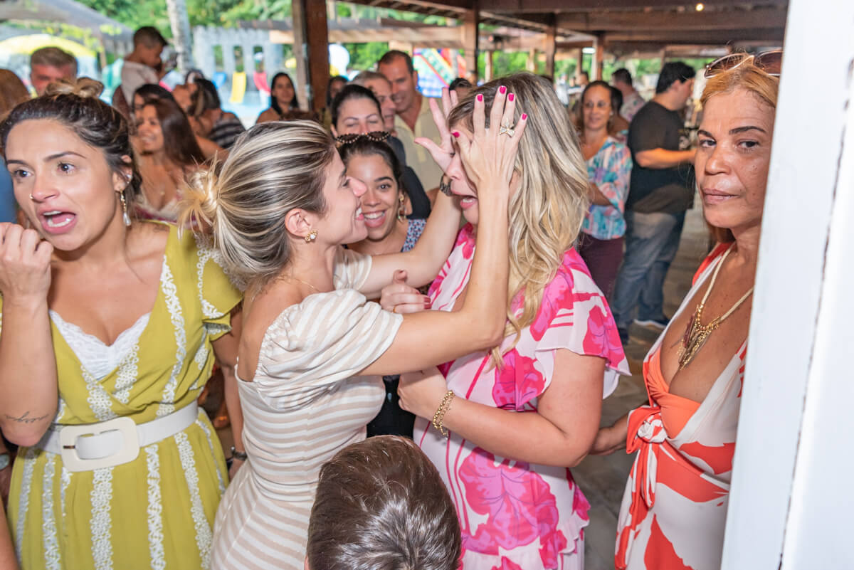 É menina!! Grande expectativa e muitas lágrimas na revelação do sexo do bebê para Karla, Rafael e Davi, pela fotógrafa Fabiana Bomfim