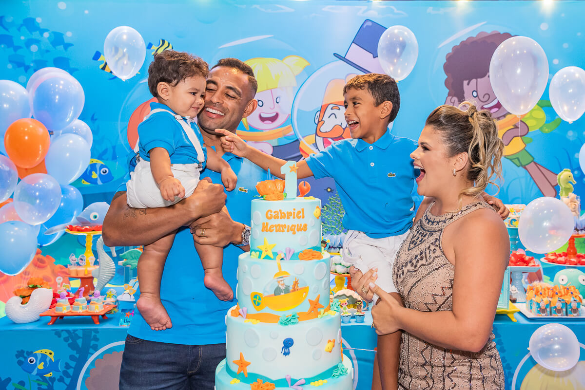 Hora de soprar as velinhas! Viva o Gabriel!