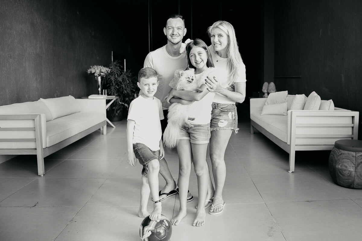 Ensaio da família Giovana, Réver, Alicia e Réver Jr., feito em Belo Horizonte, pela fotógrafa Fabiana Bomfim.