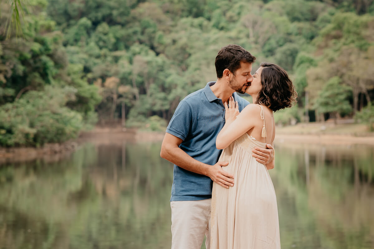 Ensaio de gestante no Condomínio Retiro do Chalé-Brumadinho/MG, pela fotógrafa Fabiana Bomfim