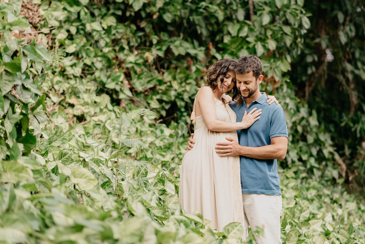 Ensaio de gestante no Condomínio Retiro do Chalé-Brumadinho/MG, pela fotógrafa Fabiana Bomfim