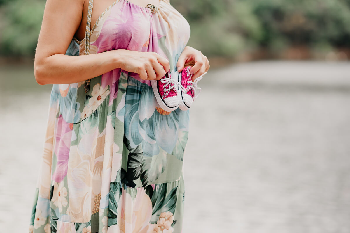 O primeiro tênis da Camila, registrado no ensaio pela fotógrafa Fabiana Bomfim