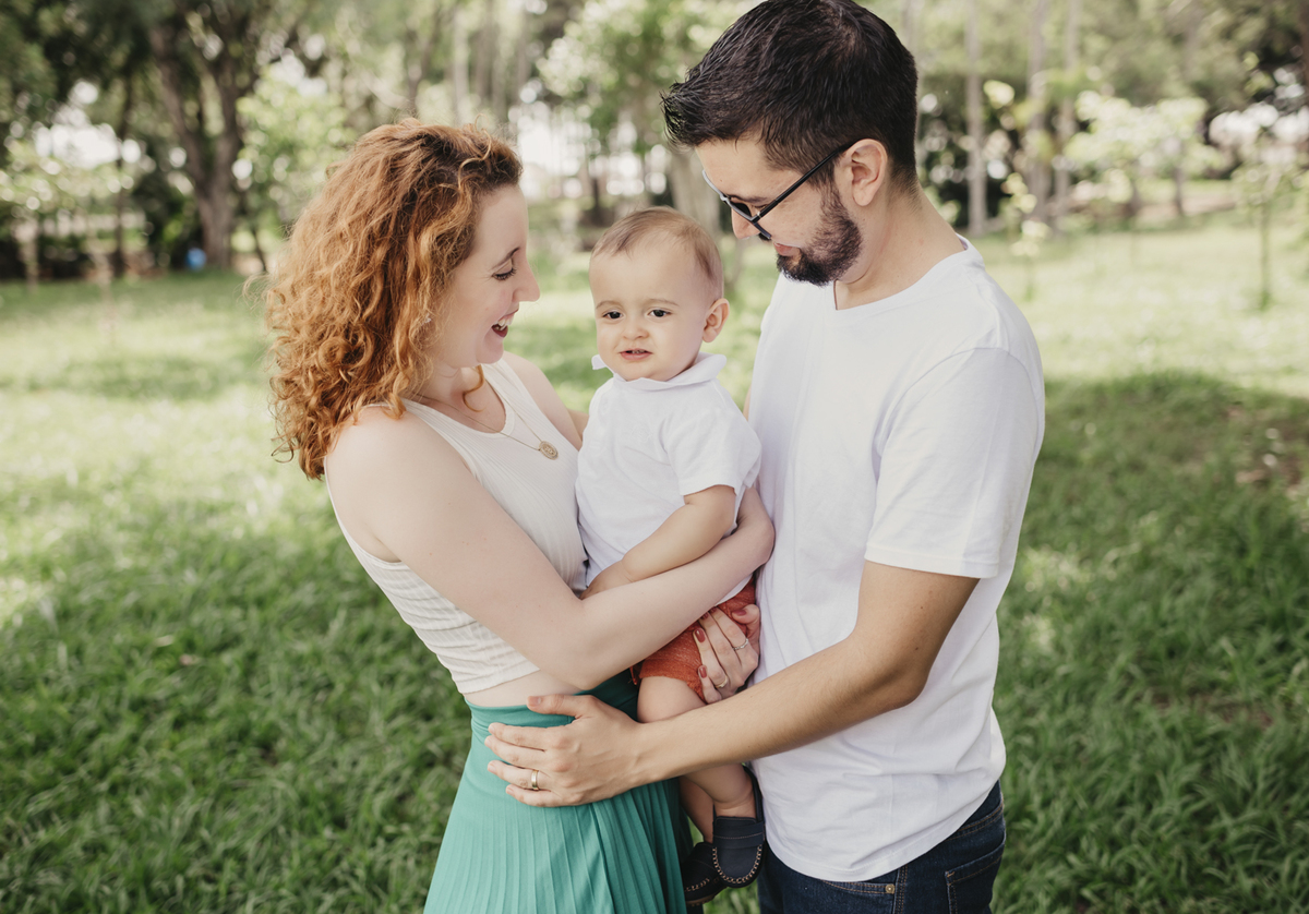 Ensaio em Rio Claro-SP, familia apaixonada, casal, Jonathan Januario, chocolate caramelo, fotografia, Araras, leme, limeira,campinas, São Paulo, folk,fotos com bolo, familia,gestante,gestação,baby,bebê, smash the cake, Porto Alegre, POA