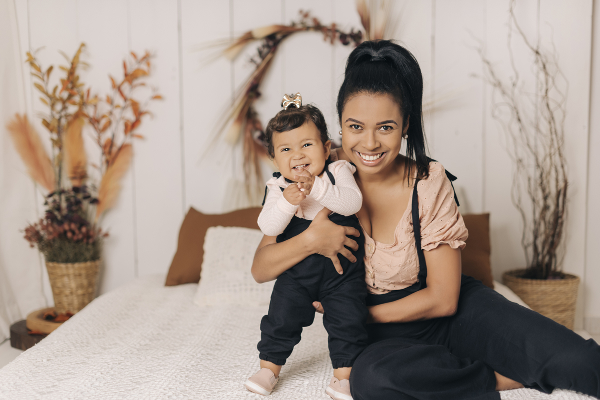 Ensaio em Rio Claro-SP, familia apaixonada, casal, acompanhamento, chocolate caramelo, fotografia, Araras, leme, limeira,campinas, São Paulo, folk,fotos com bolo, familia,gestante,gestação,baby,bebê, smash the cake, Porto Alegre, POA
