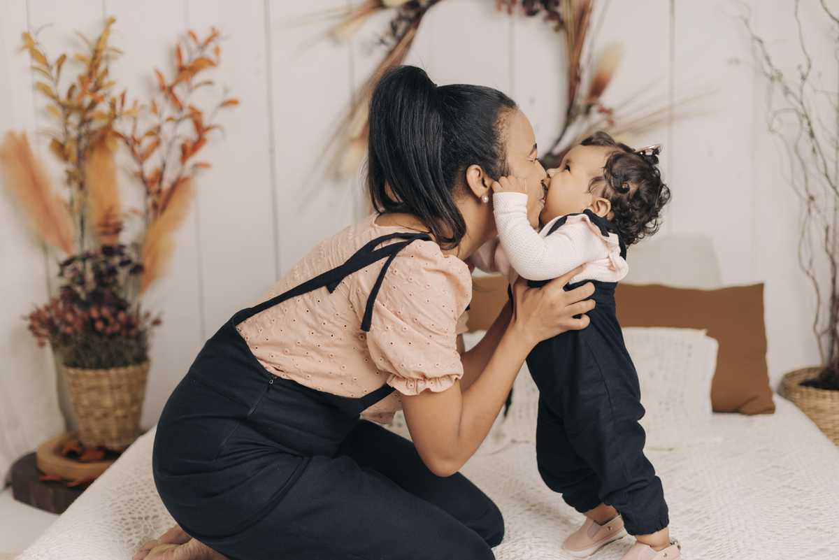 Ensaio em Rio Claro-SP, familia apaixonada, casal, acompanhamento, chocolate caramelo, fotografia, Araras, leme, limeira,campinas, São Paulo, folk,fotos com bolo, familia,gestante,gestação,baby,bebê, smash the cake, Porto Alegre, POA