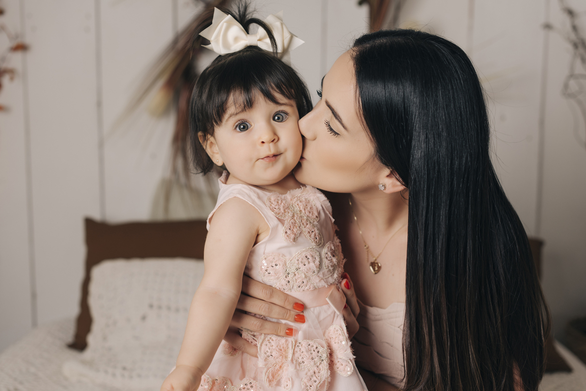 Ensaio em Rio Claro-SP, familia apaixonada, casal, acompanhamento, chocolate caramelo, fotografia, Araras, leme, limeira,campinas, São Paulo, folk,fotos com bolo, familia,gestante,gestação,baby,bebê, smash the cake, Porto Alegre, POA