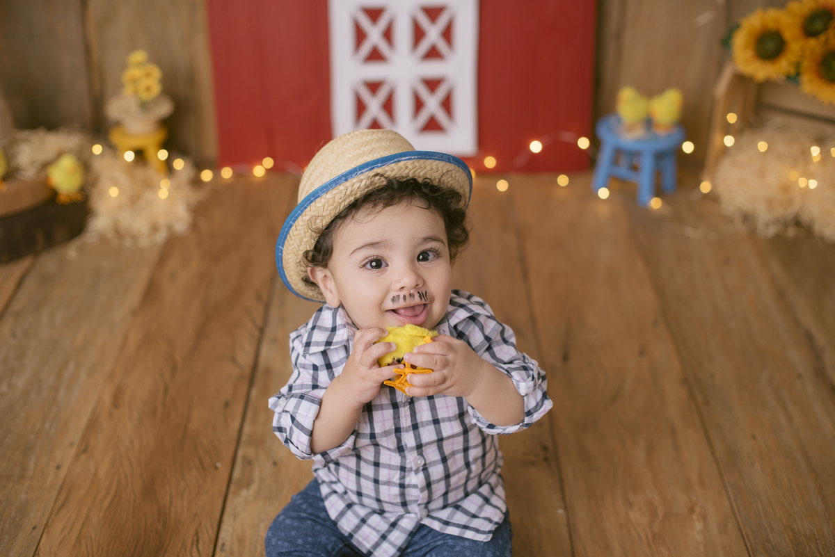 Ensaio em Rio Claro-SP, familia apaixonada, casal, acompanhamento, chocolate caramelo, fotografia, Araras, leme, limeira,campinas, São Paulo, folk,fotos com bolo, familia,gestante,gestação,baby,bebê, smash the cake, Porto Alegre, POA