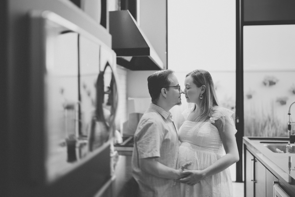 Ensaio em Rio Claro-SP, familia apaixonada, casal, Jonathan Januario, chocolate caramelo, fotografia, Araras, leme, limeira,campinas, São Paulo, ensaio em casa, familia,gestante,gestação,baby,bebê,grávida, newborn, medico araras, ensaio no condominio