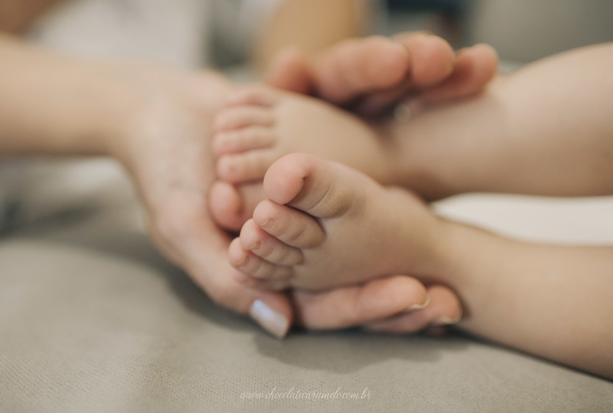 Batizado, chocolate caramelo fotografias, fotos de criança, fotos de bebe, newborn, fotografo Araras, fotografo de criança limeira, batizado em Limeira, Batizado em Piracicaba, melhor fotografo de Araras, melhor fotografo de sao paulo, padre