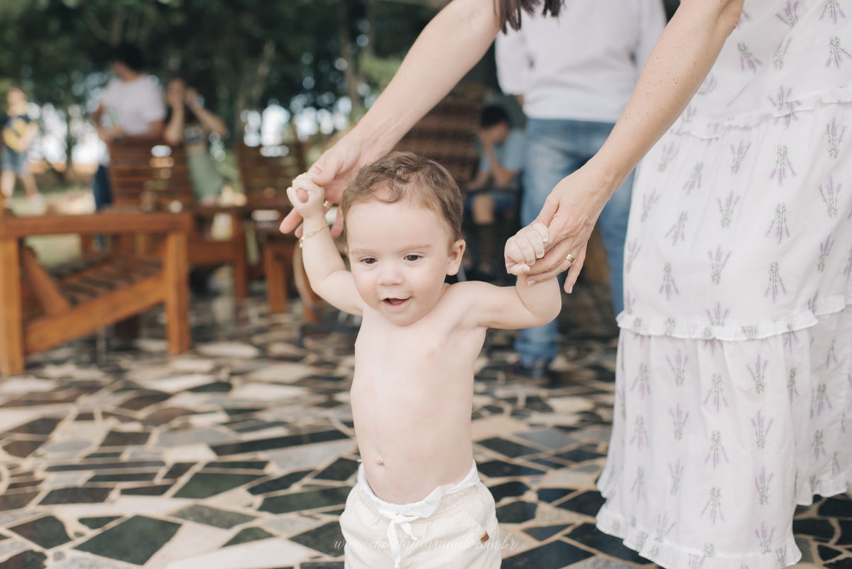 Batizado, chocolate caramelo fotografias, fotos de criança, fotos de bebe, newborn, fotografo Araras, fotografo de criança limeira, batizado em Limeira, Batizado em Piracicaba, melhor fotografo de Araras, melhor fotografo de sao paulo, padre