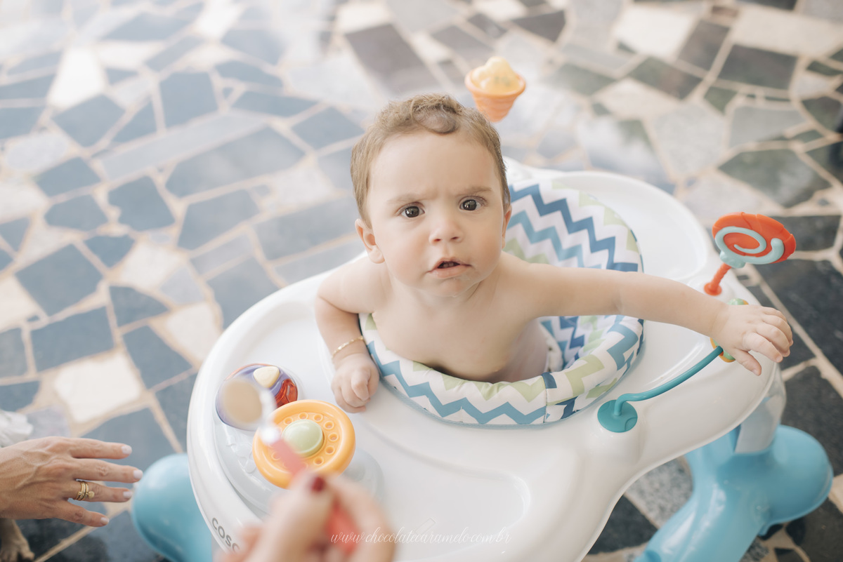 Batizado, chocolate caramelo fotografias, fotos de criança, fotos de bebe, newborn, fotografo Araras, fotografo de criança limeira, batizado em Limeira, Batizado em Piracicaba, melhor fotografo de Araras, melhor fotografo de sao paulo, padre